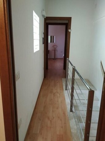 B&B Is Solus - Photo5
