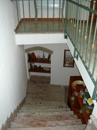 Dazzy Home - Photo4