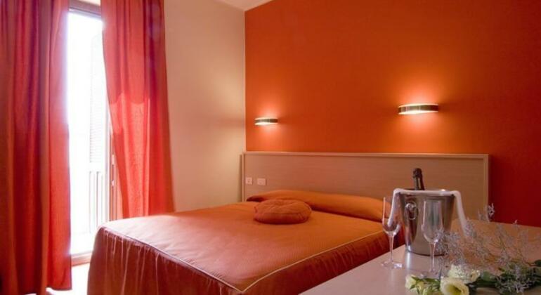 Hotel Ristorante Moderno - Photo4