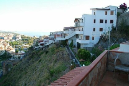 Scalea Panoramic Apartments