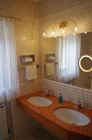 Hotel Bergland Schenna - Photo4