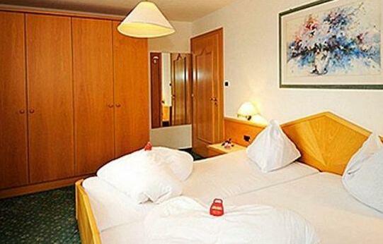 Hotel Furstenhof Schenna - Photo2