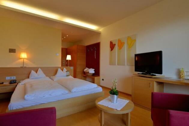 Hotel Schwefelbad Schenna Resort - Photo5
