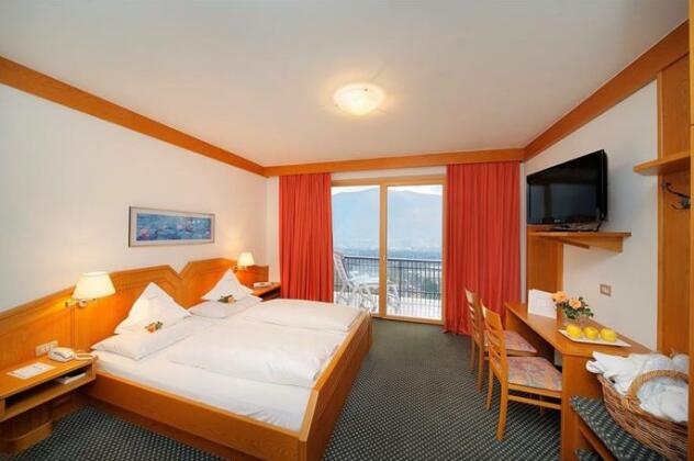 Pensione Etschblick Schenna Resort - Photo3