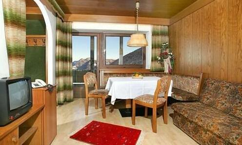 Hotel Alaska Selva Di Val Gardena - Photo5