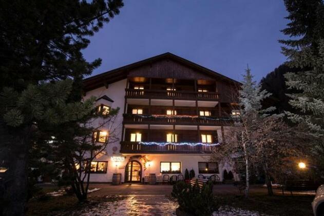Hotel Casa Alpina - Alpin Haus - Photo2