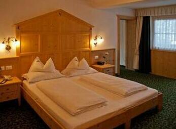 Hotel Chalet S Dolomites