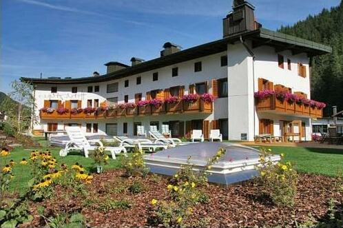 Hotel Des Alpes Selva Di Val Gardena - Photo2