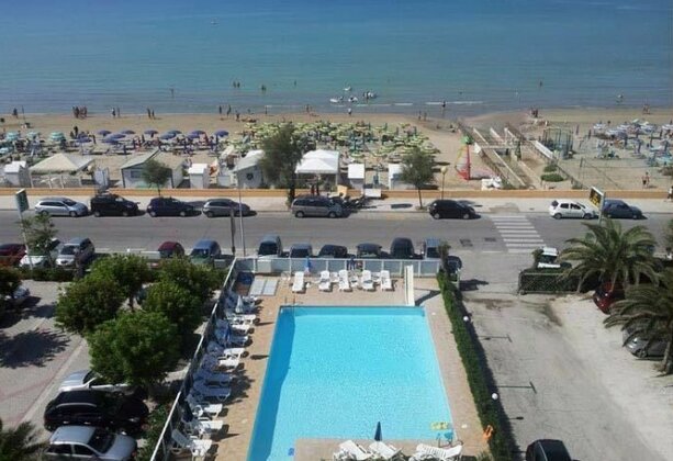 Hotel Roma Senigallia - Photo4