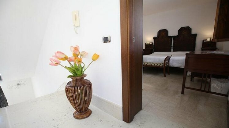 Crispi 10 - Photo3