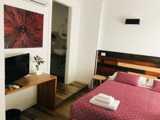 Isola Bed And Breakfast - Photo4
