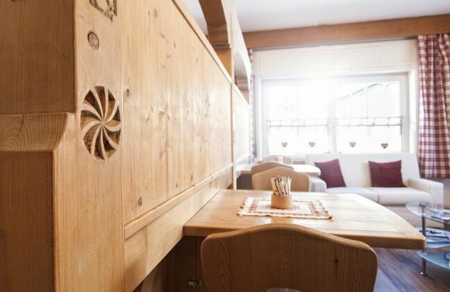 Garni Aurora Bed and Breakfast - Photo3