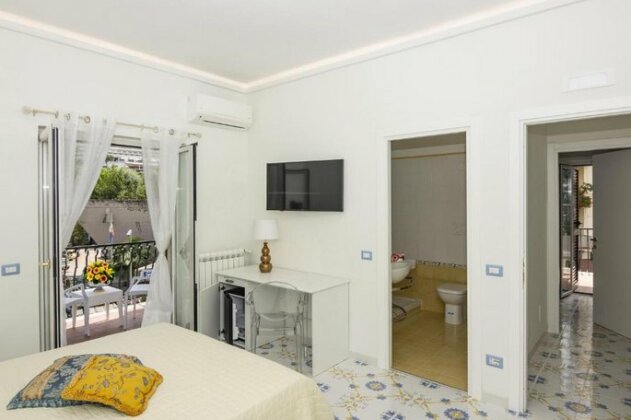 Ambra Sorrento Suites Short Rent - Photo2