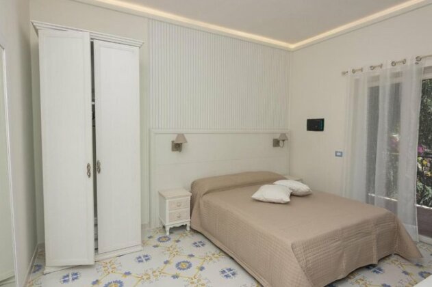 Ambra Sorrento Suites Short Rent - Photo5