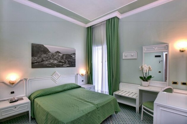 Grand Hotel Riviera - Photo2