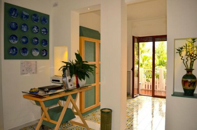 Luiselle Charming Accommodation Sorrento City Center - Photo3