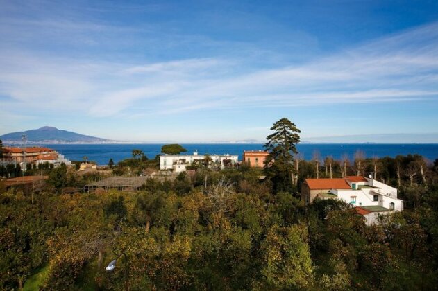 Relais Correale Rooms & Garden