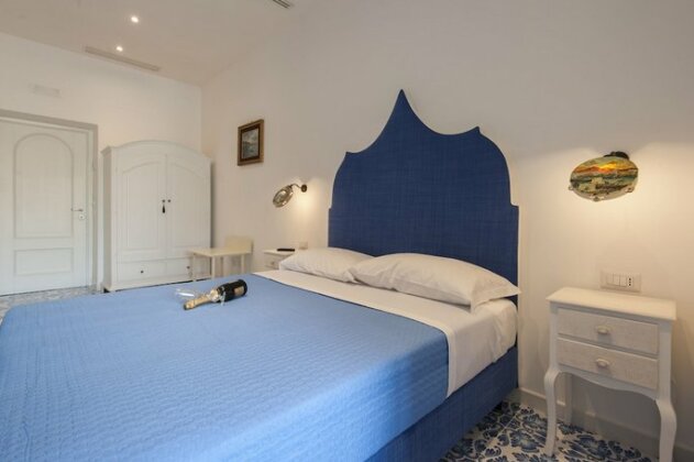 Surriento Suites - Photo5