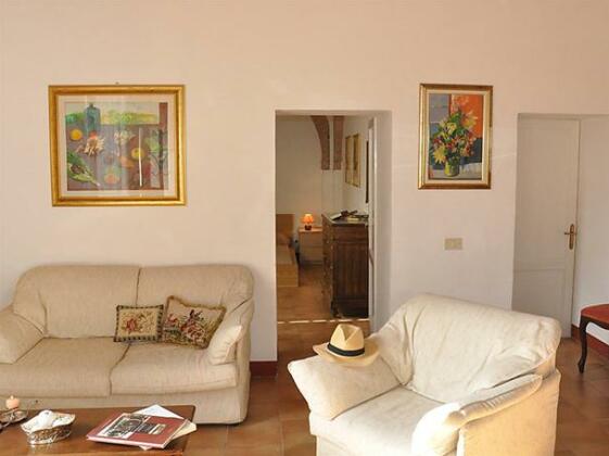 Interhome - La Ginestra - Photo5