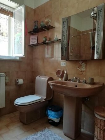 Johnny and Mary's house - Photo5