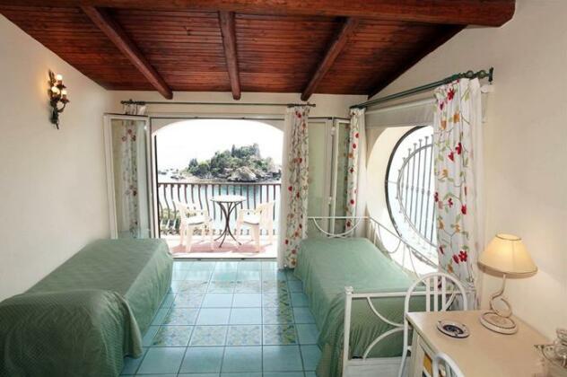 Mendolia Beach Hotel - Photo5