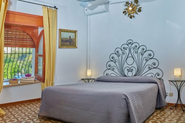 Stunning Villa with private pool chlorine-free and garden - Photo4