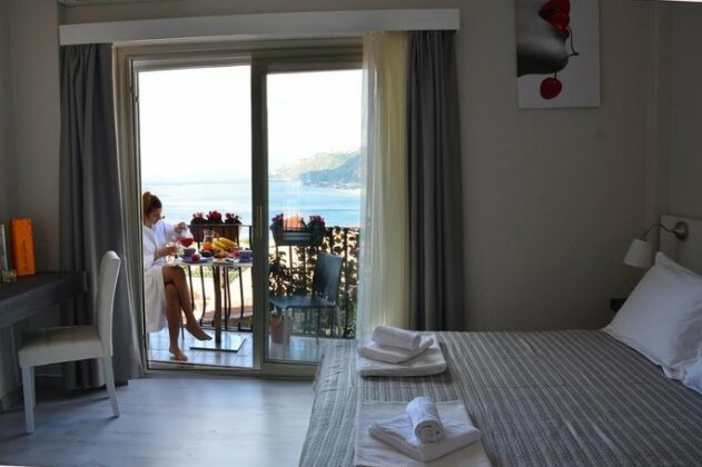 Taormina Al Bacio - Photo4
