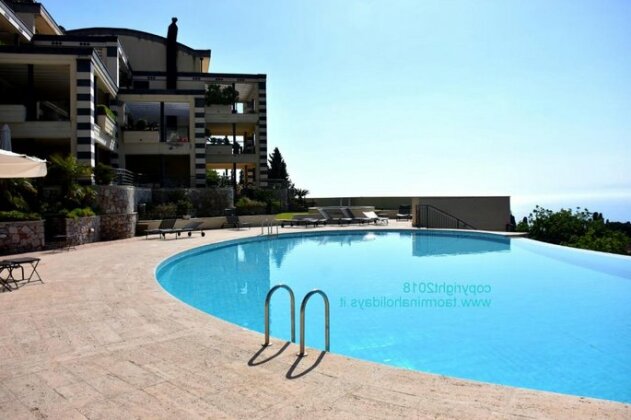 Taormina Sunny Apartment