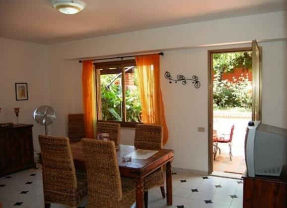 Villa Carmelas - Photo4