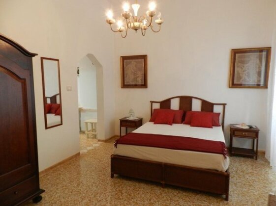 Casa Corte con Terrazza - Photo4