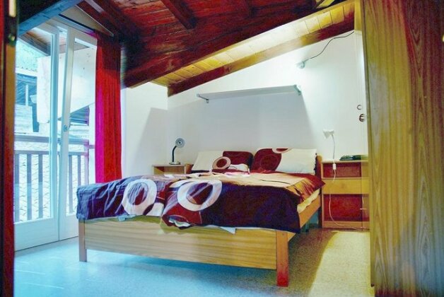 SleepinGarda - Photo3