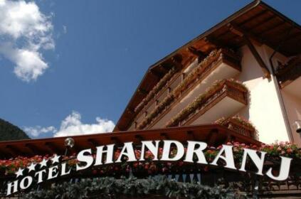 Hotel Shandranj