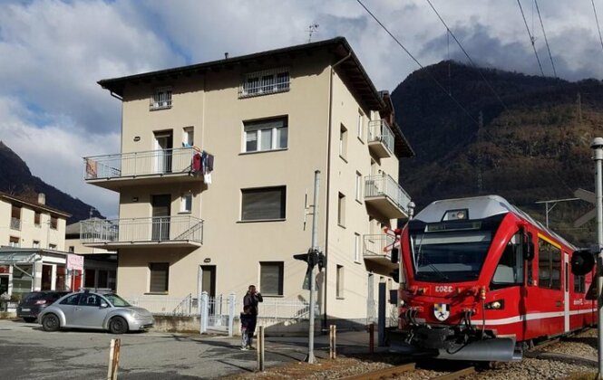 Le Stanze Del Trenino Rosso Tirano