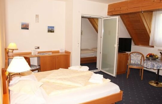 Olympia Hotel Tirolo - Photo5