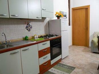 Arancio Tourist Apartments - Photo4