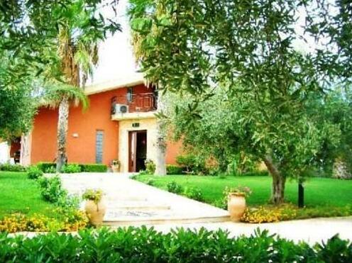 Villa Lisa Bed And Breakfast - Photo2