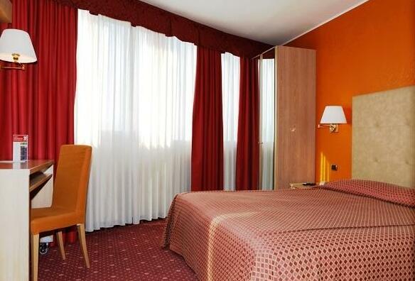 Hotel Sporting Trento - Photo3