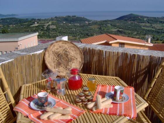 La Terrazza Bed and Breakfast - Photo2
