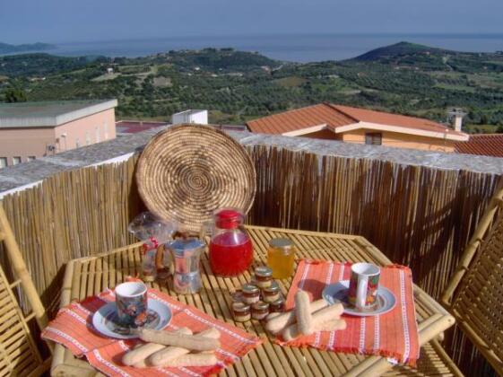 La Terrazza Bed and Breakfast - Photo2