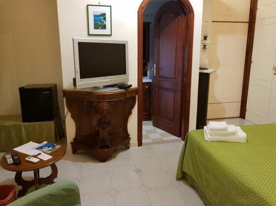 B&B Tropheum - Photo3