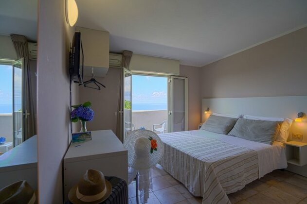 Hotel Orizzonte Blu - Photo2