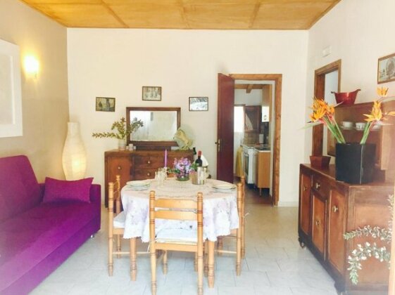Laura Holiday Home - Photo5