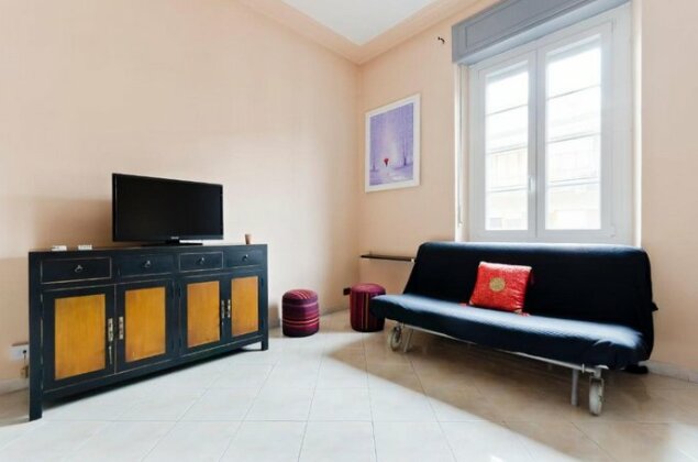 Crocetta & Porta Nuova Colourful Flat - Photo2