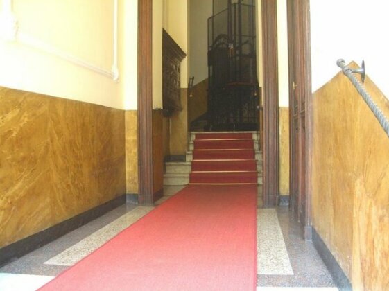 Elegant split level - Photo2