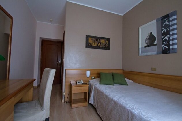Hotel Adriano Turin - Photo4