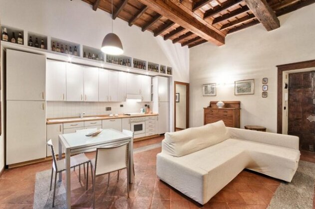 Palazzo Di Citta Elegant Apartment - Photo2