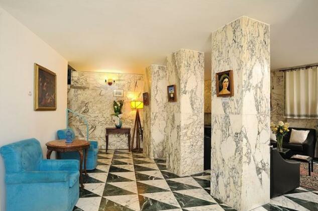 Hotel Raffaello Urbino - Photo3