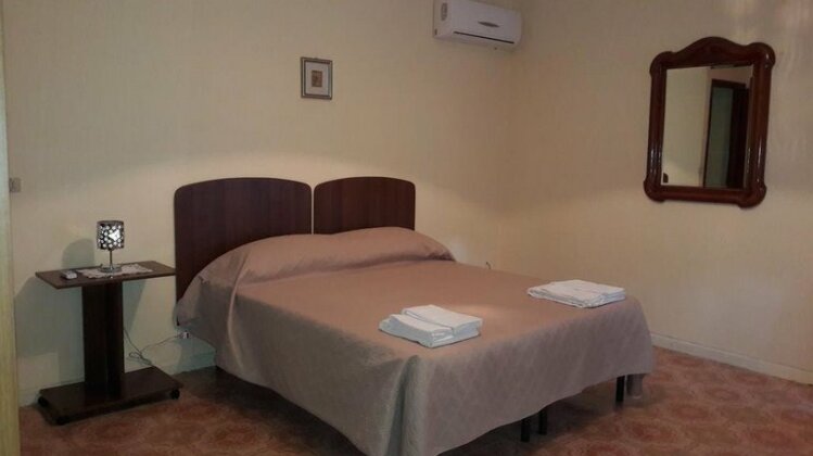 Cipponeri Guest House - Photo5