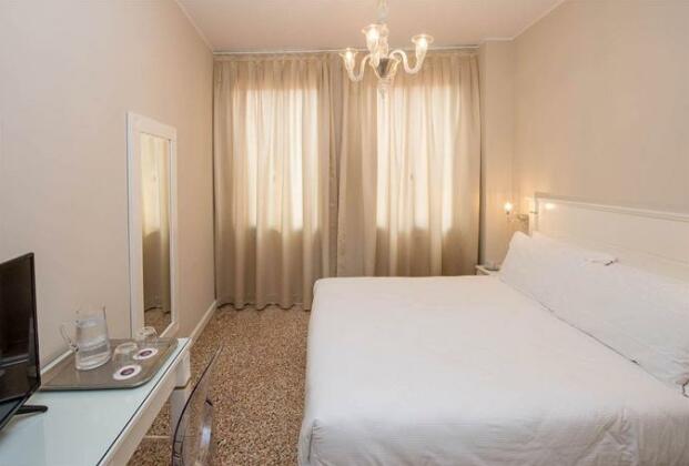 Axel Hotel Venezia - Adults Only - Photo2