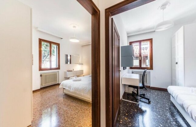 Ca' Roberta Santa Croce Venice - Photo3